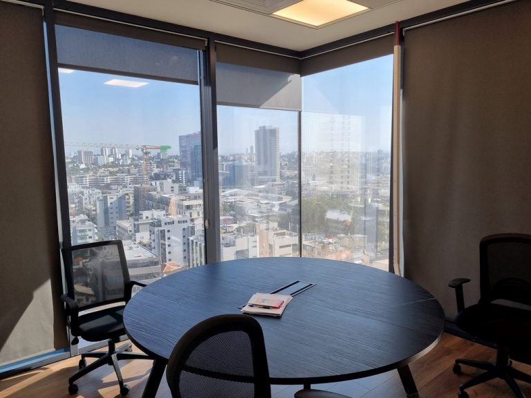 להשכרה במגדלי הארבעה 280 מטר משרדים מפוארים