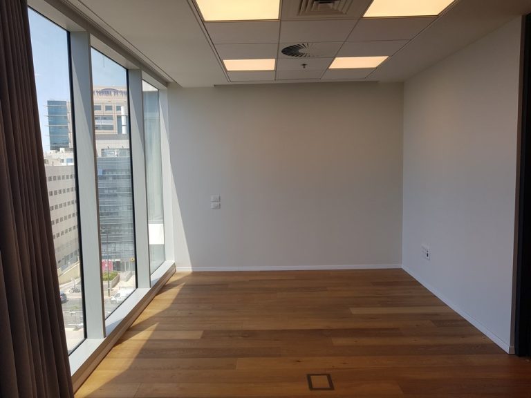 להשכרה בפרויקט CU ( שוק צפון ) 160 מטר משרדים מושקעים וחניות