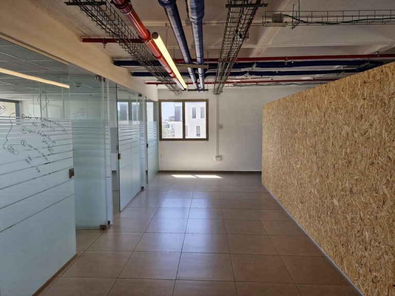 להשכרה בלב תל אביב 234 מטר משרדים יפים ומעוצבים