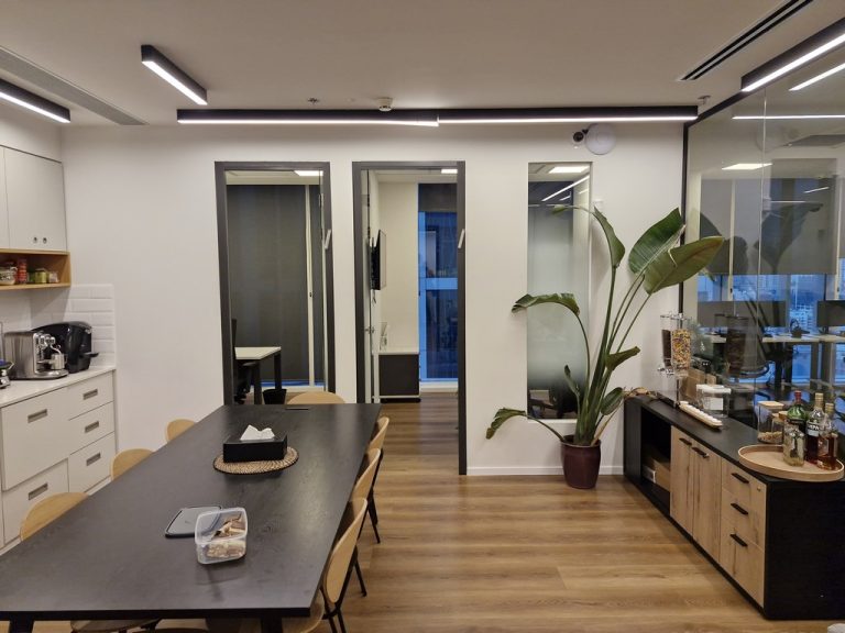 משרדים להשכרה במתחם חסן ערפה תל אביב 150 מטר