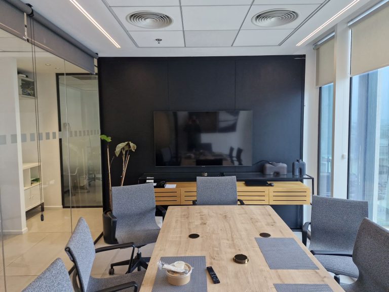 משרדים למכירה במתחם חסן ערפה 190 מטר