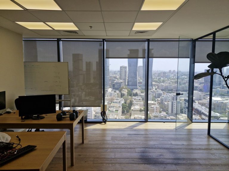 170 מטר משרדים להשכרה במגדלי הארבעה