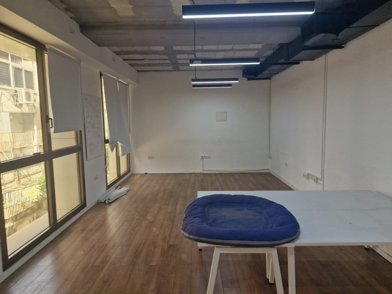 משרדים להשכרה בשכונת מונטיפיורי – 212 מטר